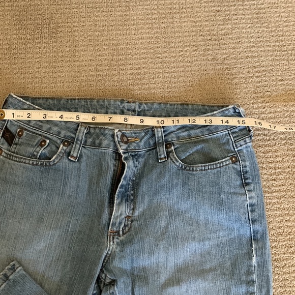 VF jeans. Bootcut. Size 6M - Picture 4 of 6